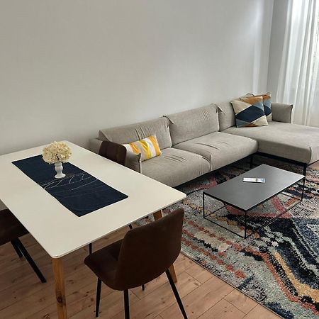 Favoriten Apartments Виена Екстериор снимка